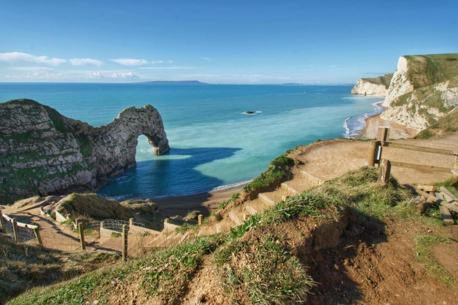 Emma's Sea View 2-bedroom Caravan At Durdle Door Near Wareham Dorset Holiday home West Lulworth