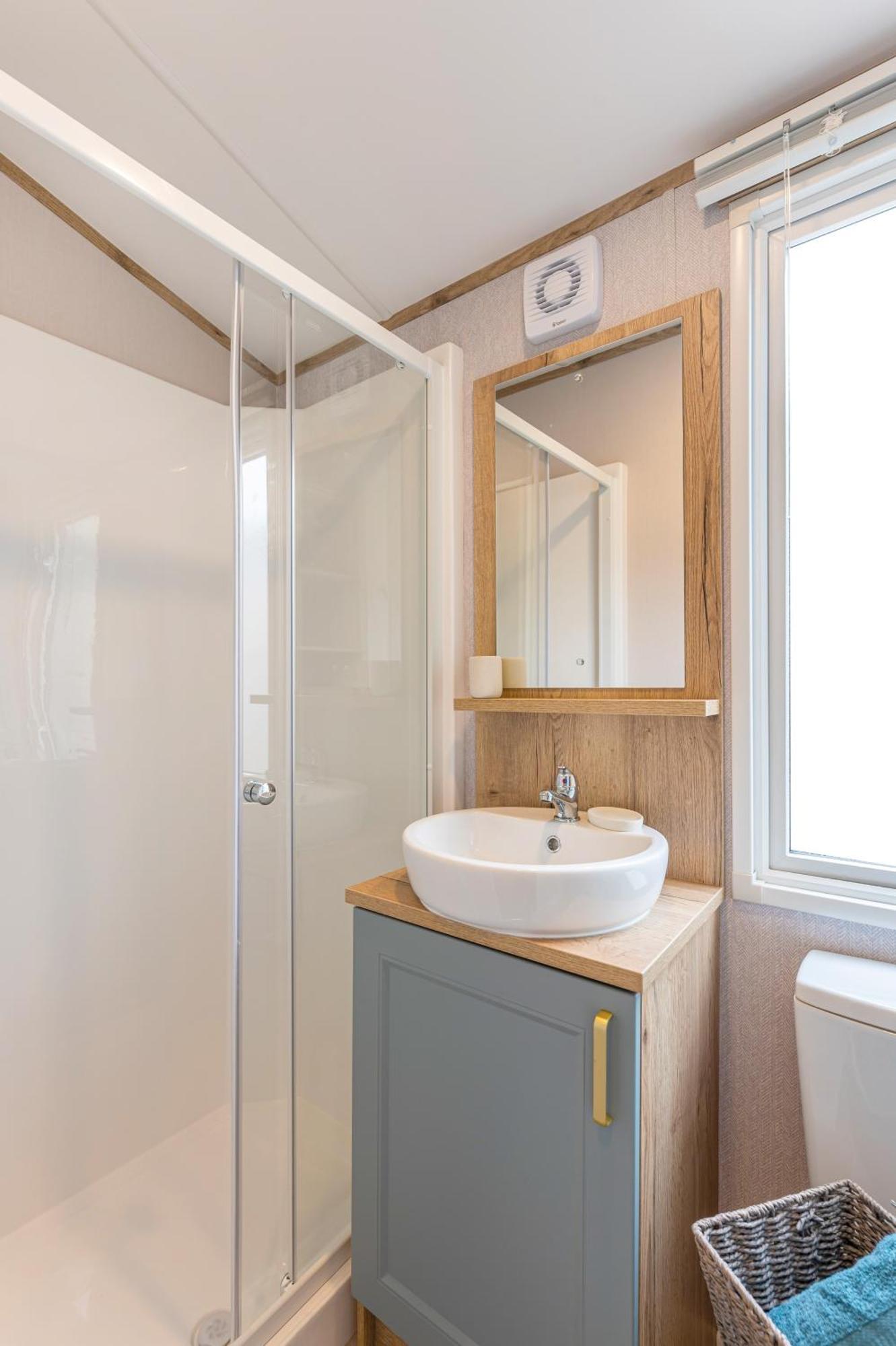 Emma's Sea View 2-bedroom Caravan At Durdle Door Near Wareham Dorset Holiday home *